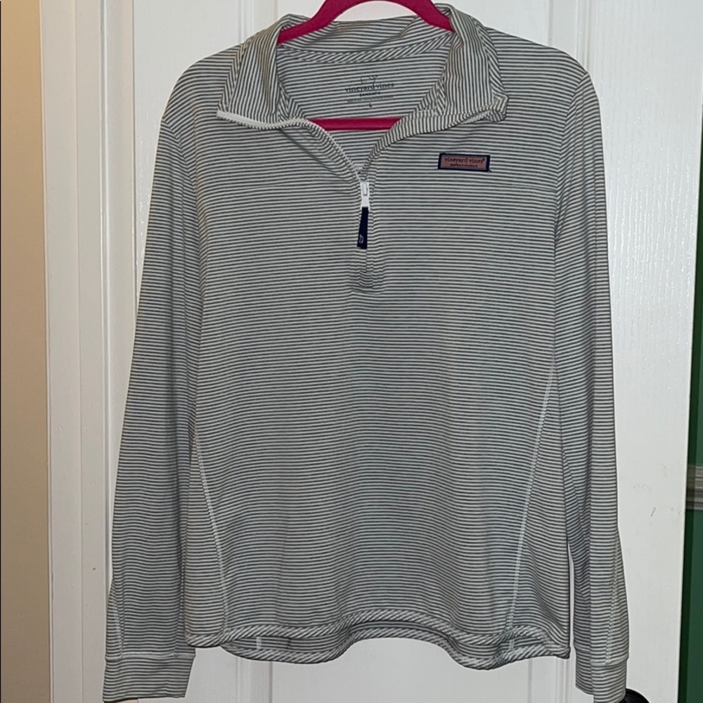 Performance Vineyard Vines pullover